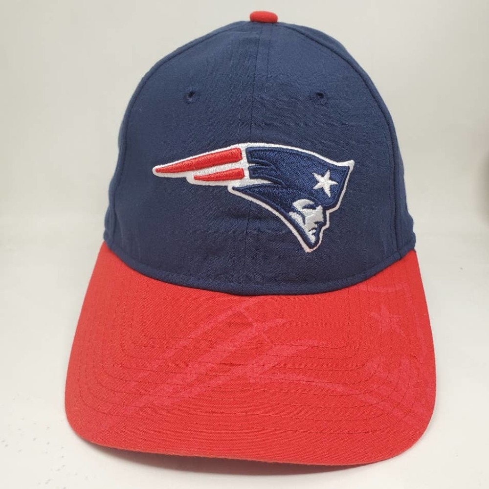 NWT NFL New England Patriots Women Big Logo Hat